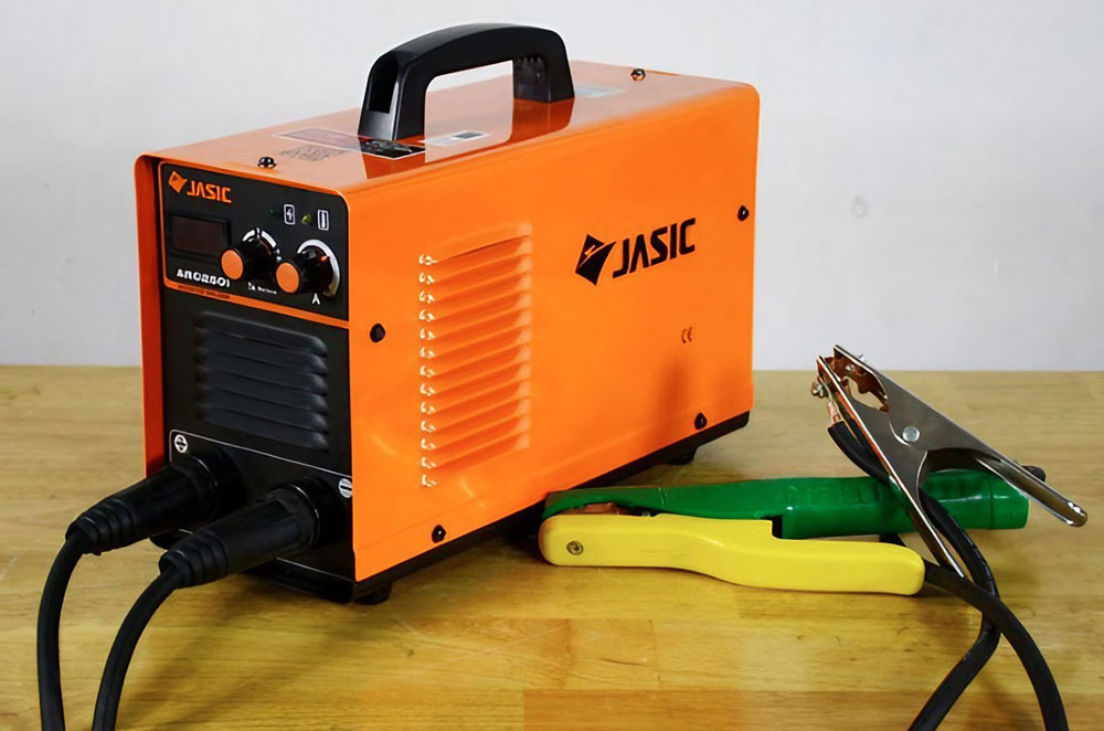 Máy hàn que ARC 250I JASIC