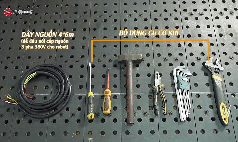 Dụng cụ cần chuẩn bị khi lắp đặt robot hàn