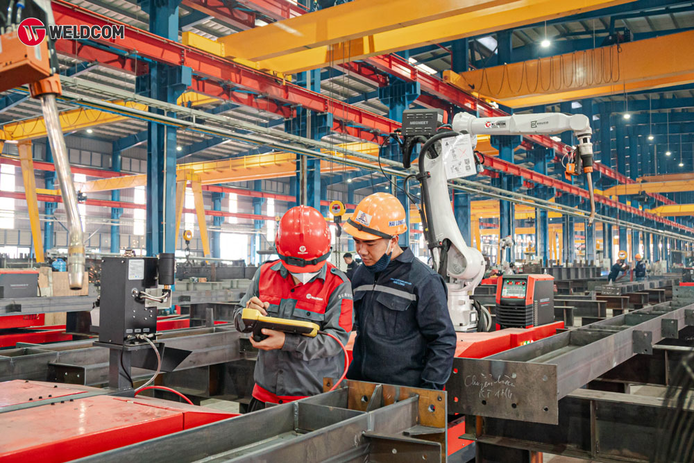 Weldcom cung cấp robot công nghiệp uy tín