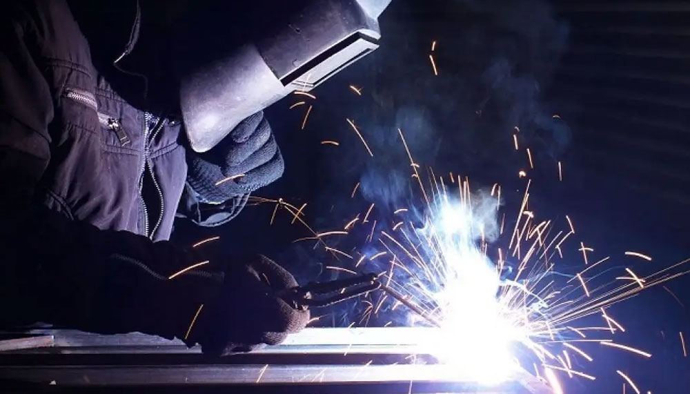 Máy hàn ARC hoạt động như thế nào?